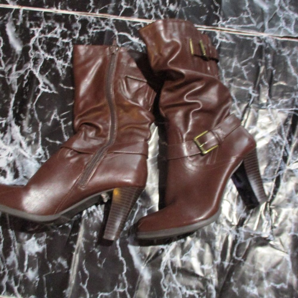 Brown  Boots - Picture 3 of 5